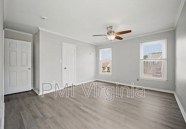 1151 Hillock Xing — Photo 20
