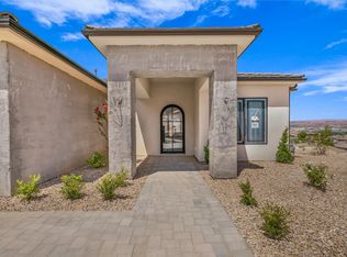 2098 S Pinto St, Washington, UT 84780