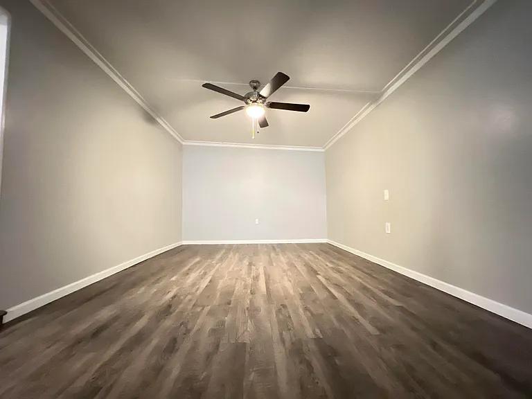 408 Ramona Ave — Photo 12