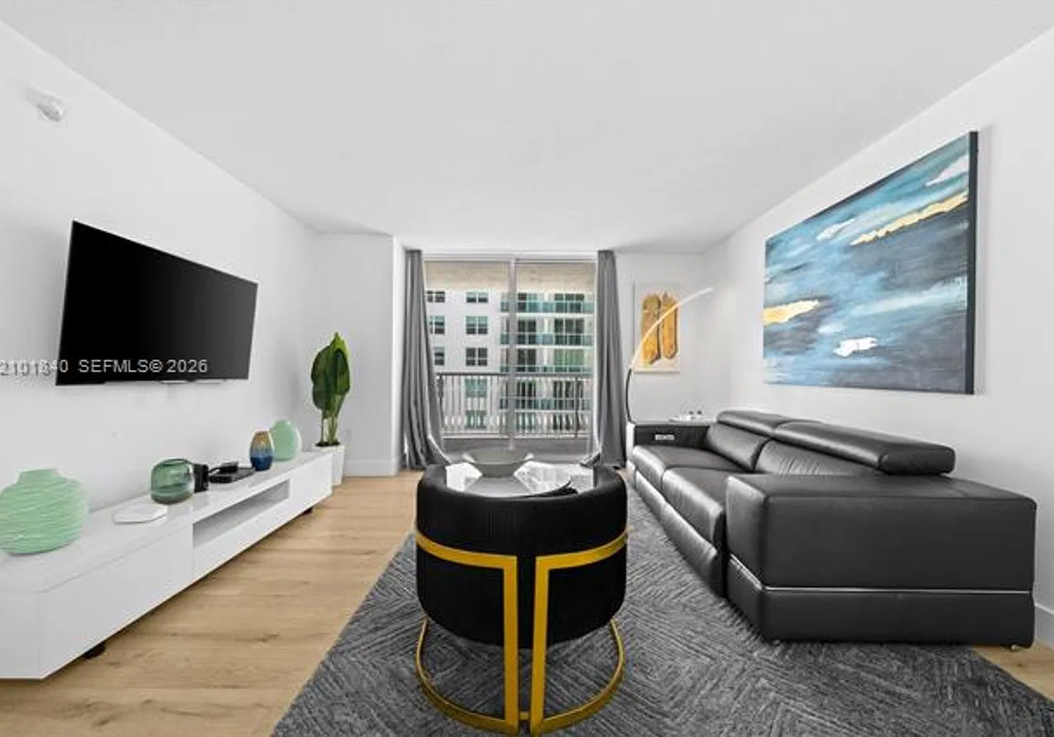 1200 Brickell Bay Dr cu-1907, Miami, FL 33131 — Photo 3
