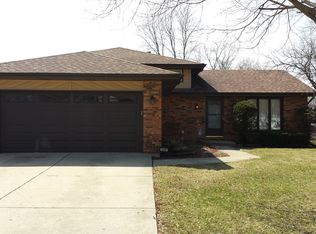 669 Barber Ln, Joliet, IL 60435