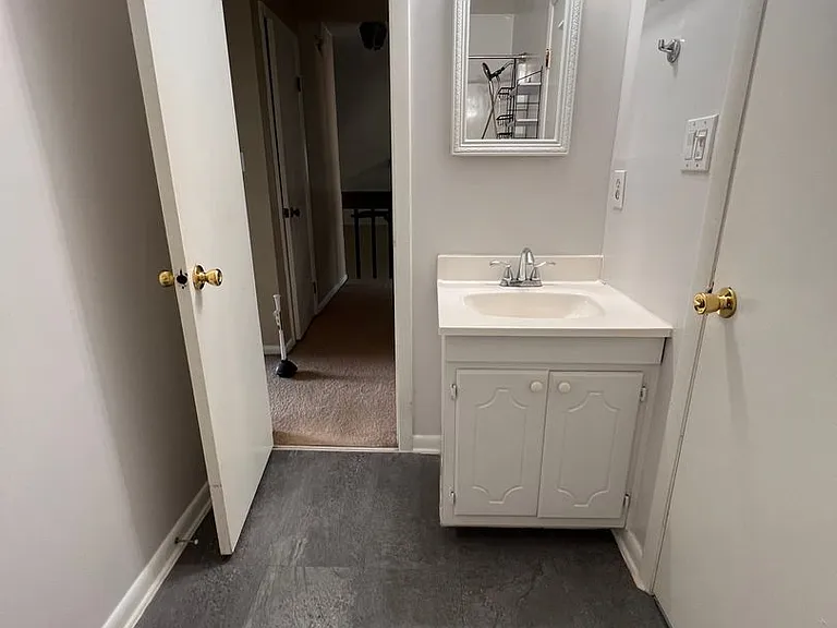 5742 Simon St — Photo 11
