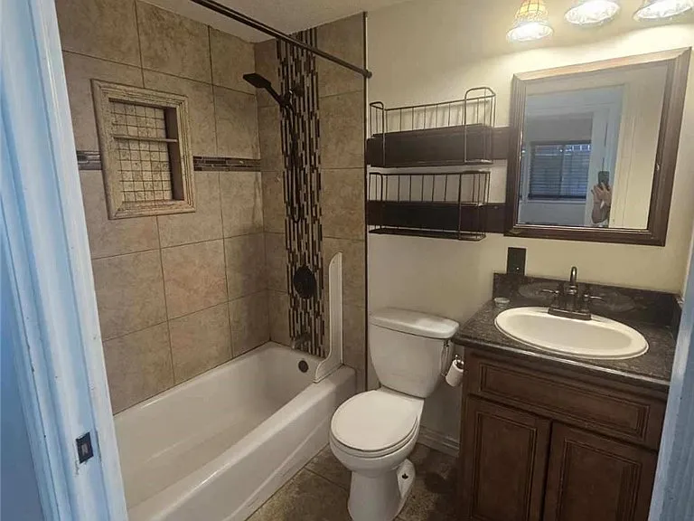 1223 Rose St — Photo 15