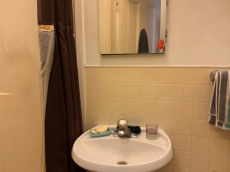 20 Russell St W #5 — Photo 19