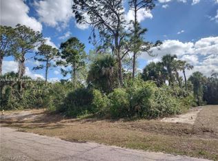 5003 E Hummingbird Dr, Labelle, FL 33935