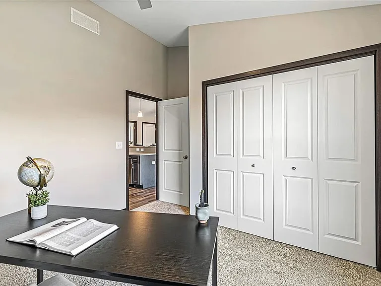 307 Chloe Dr — Photo 9