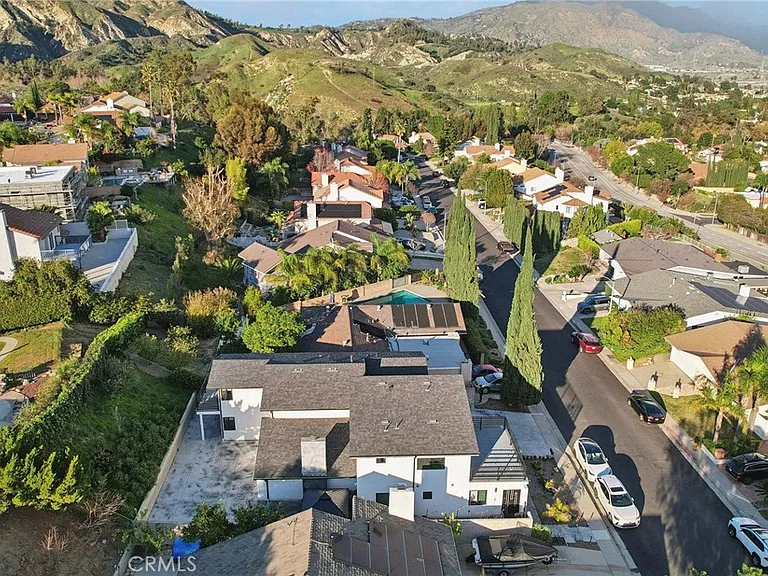 17465 Tuscan Dr — Photo 36