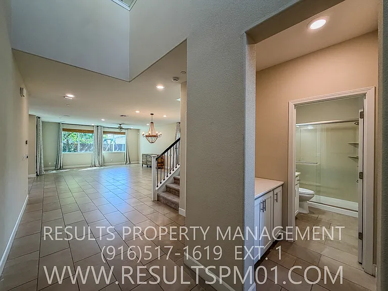 1573 Osborn Dr — Photo 4