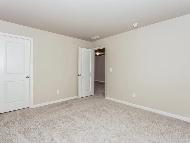 147 Seabreeze Ct — Photo 23