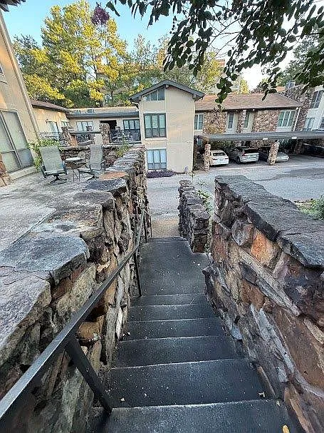 2 bed, 1.5 bath, 1873 sqft, $1,350 — Photo 3