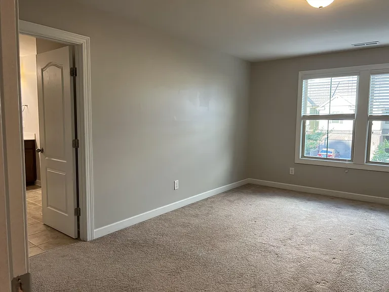 204 Alamosa Pl — Photo 8
