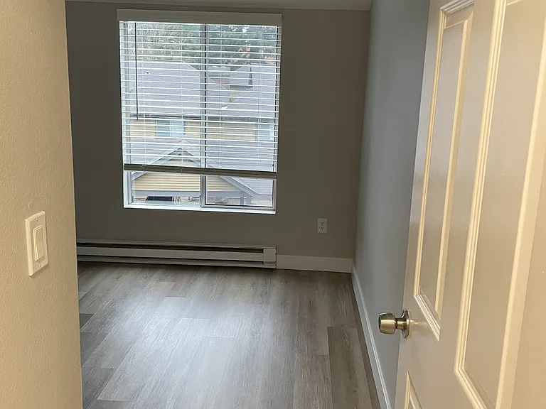 Redmond Park Apts — Photo 88