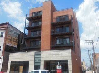 214 W 31st St APT 4W, Chicago, IL 60616