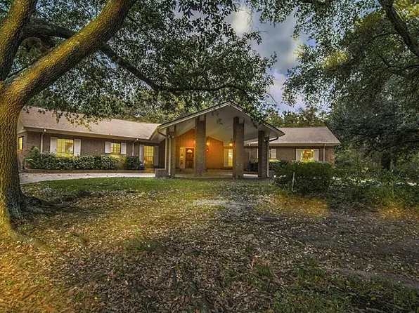 22 Timberwilde Dr, Huntsville, TX 77320