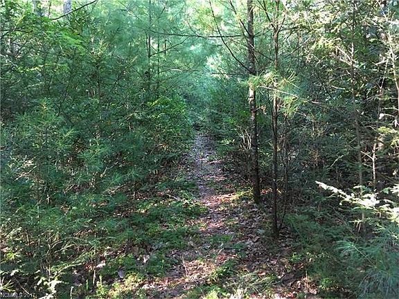 5th image of 40-49 Sugar Creek Dr