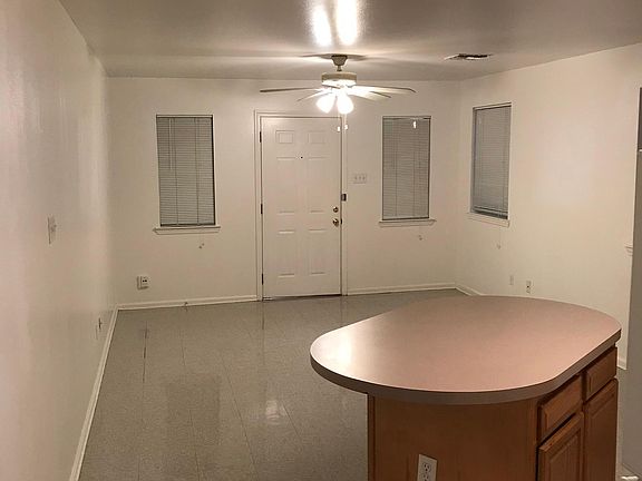 Living room / kitchen