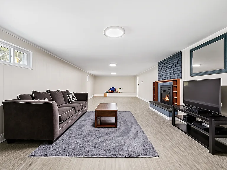 44 Oakridge Rd — Photo 13