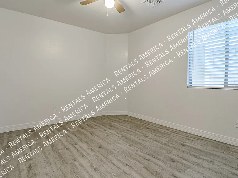 12532 W Saint Moritz Ln — Photo 15