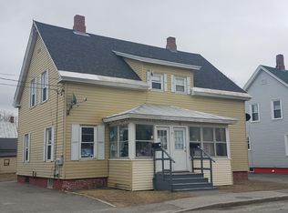 4 Monument St, Winslow, ME 04901