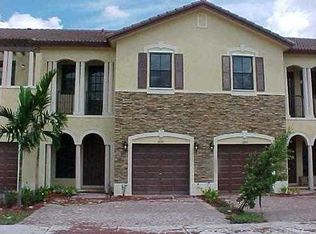 10355 NW 30th Ter, Doral, FL 33172