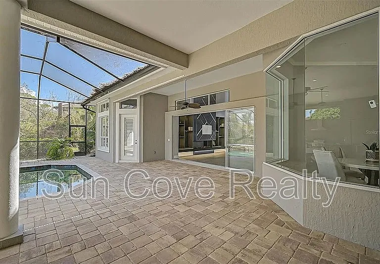 854 Macewen Dr — Photo 43