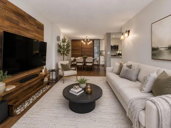 2004 Fullerton Ave #1205, North Vancouver, BC V7P 3G8