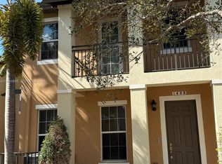 Cobblestone, Hollywood, FL 33027