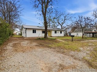 615 S Haynie St, Skiatook, OK 74070