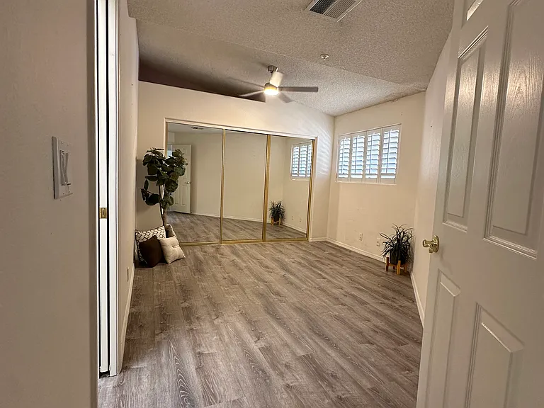 2022 Merrill Ln #3A — Photo 24