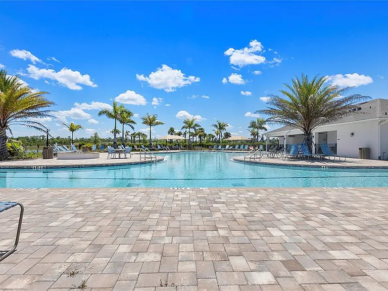 17639 Wild Iris Ln — Photo 25