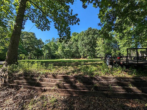 4th image of Bradshaw Rd