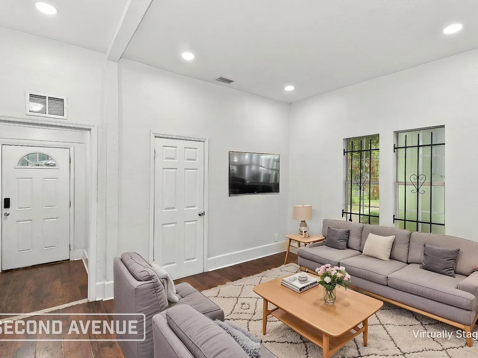 3 bed, 2.0 bath, 1199 sqft, $1,269 — Photo 3
