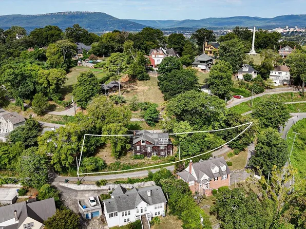 94 Sherwood Ave, Chattanooga, TN 37404