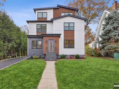 37 Undercliff Rd, Millburn, NJ, 07041