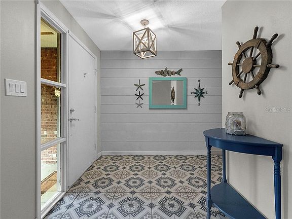 2nd image of 274 Timberwood Trl