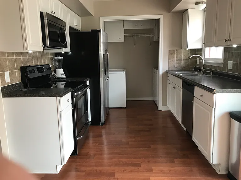 3021 Cambridge St #3023 — Photo 5