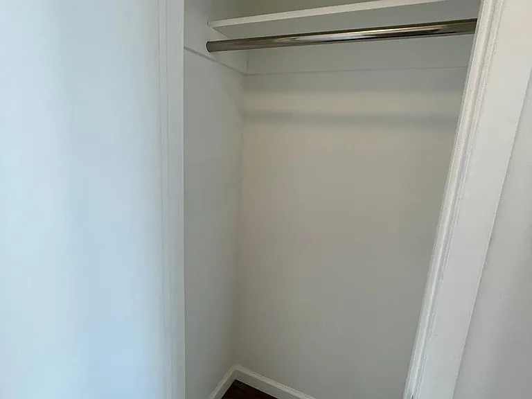1626 N Hobart Blvd — Photo 9