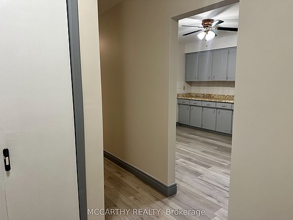 3rd image of 644 Main St E #B