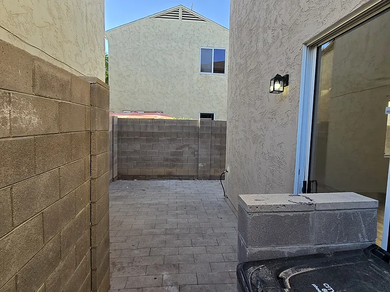 6622 W Polk St — Photo 25