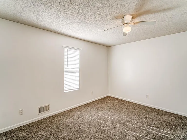 4355 E Paulding Dr #B — Photo 20