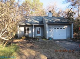 6381 Bolling Brook Ln, Gloucester, VA 23061