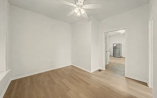 2123 S California Ave #2 Photo 1