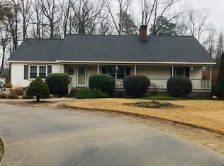 110 Chris St, Mount Olive, NC 28365