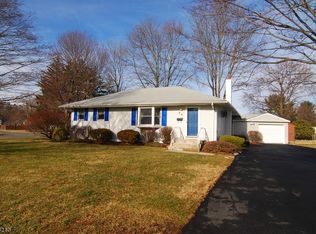 24 Helen St, Succasunna, NJ 07876