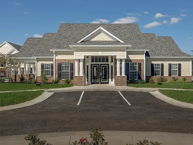 Cumberland Trace Village Apartments — Photo 53