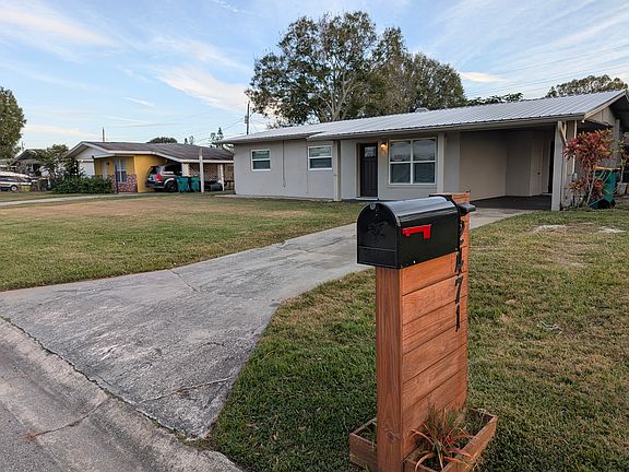2nd image of 2471 Pawnee Dr