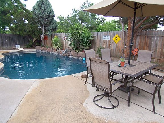 4th image of 6424 Carmelwood Dr