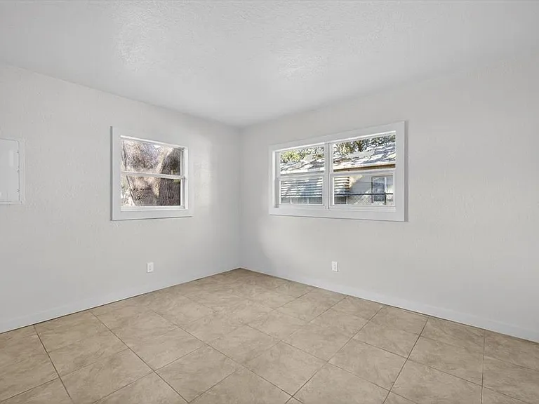 773 W Harbor Dr S — Photo 23