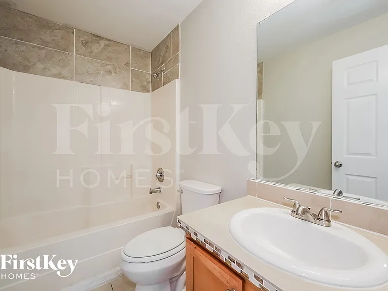414 Willowbrook Dr — Photo 17