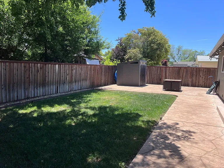 1423 El Capitan Way — Photo 11